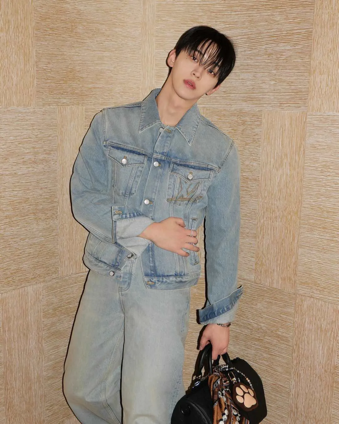 Louis Vuitton/ 24Fw logo